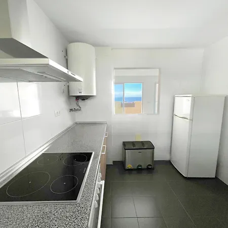 Apartment Family With Sea Views, Pool & Internet *